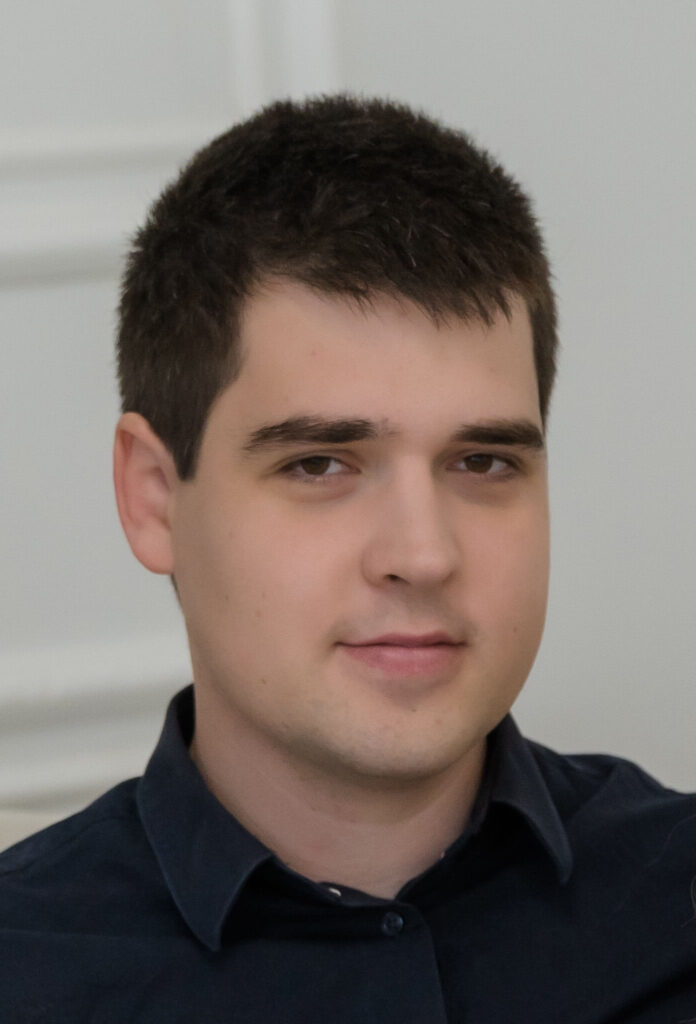 kártevőirtó személy